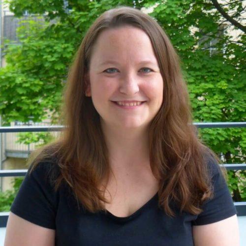 Ali Garland, blogging