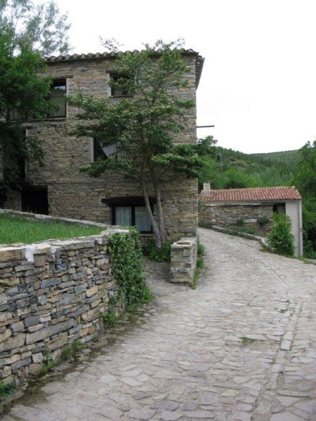 old country town in Spain, volunteering in trade for free accommodation