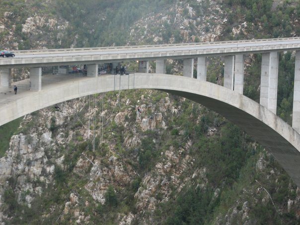 world's highest bungee jump in Bloukrans South Africa