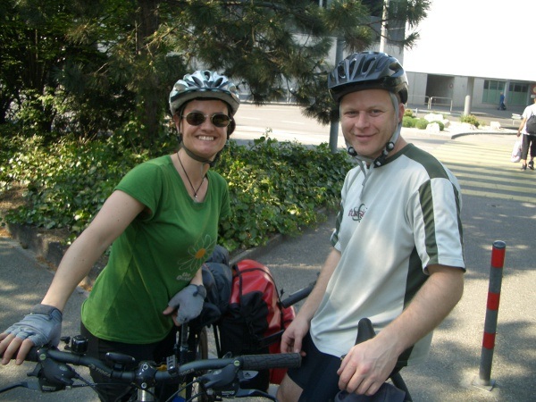 A week-in-the-life of Simone and Barry, on their bicycles