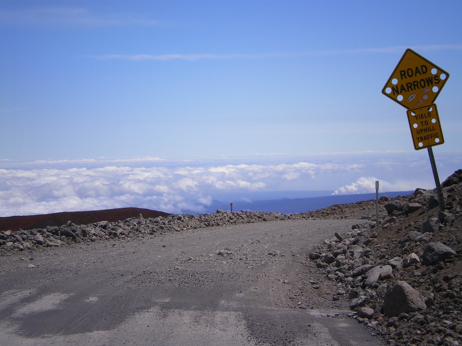 [the+signs+have+holes+in+them+due+to+strong+winds.JPG]